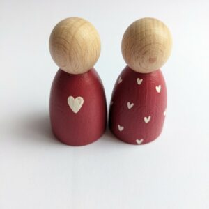 Little ones: heart peg dolls